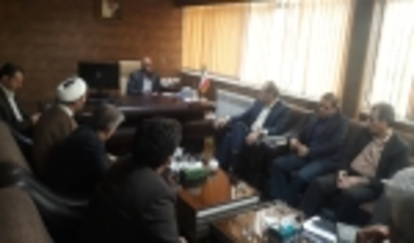 در اولین روز از هفته ، شورای معاونین اداره کل منابع طبیعی و آبخیزداری اداره کل با ریاست مهندس کولانی تشکیل جلسه داد .