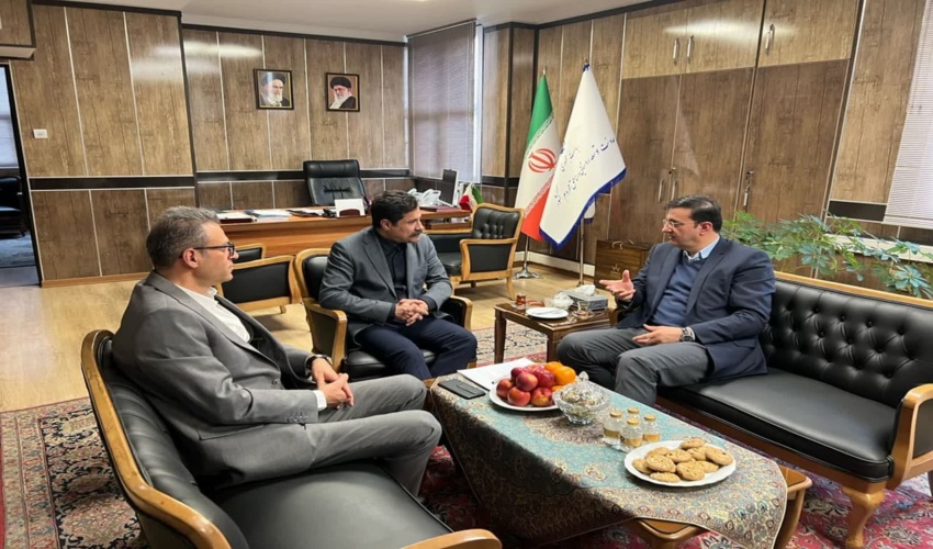 بیاد هر شهید نهالی بکاریم 