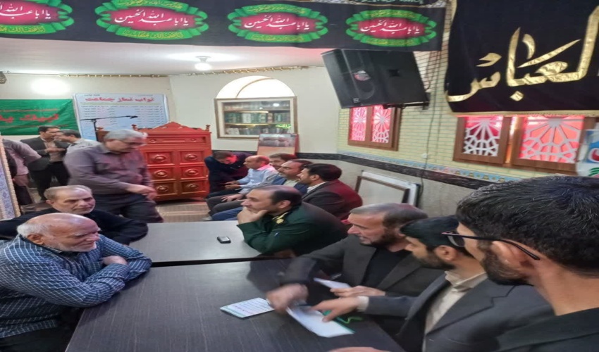 برپایی میز ارتباطات مردمی در شهرستان سنقر به مناسبت هفته دولت