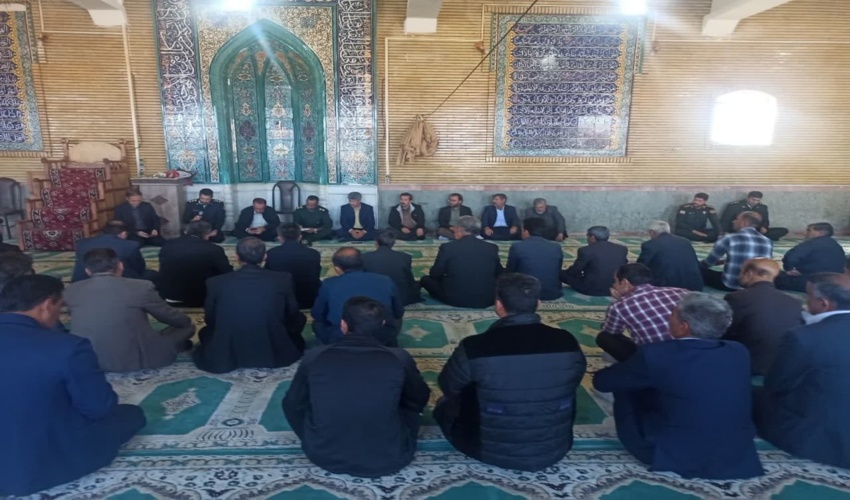 برگزاری جلسه با محوریت"پیشگیری از کاشت گونه های گیاهی ممنوعه"