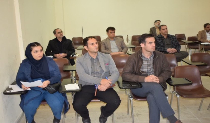 برگزاری دوره آموزشی سامانه پنجره واحد مدیریت زمین برای نمایندگان شهرداریهای استان کرمانشاه