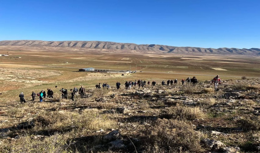 عملیات کپه کاری و بذر کاری اراضی مرتعی احاله مدیریت شده روستای بازان