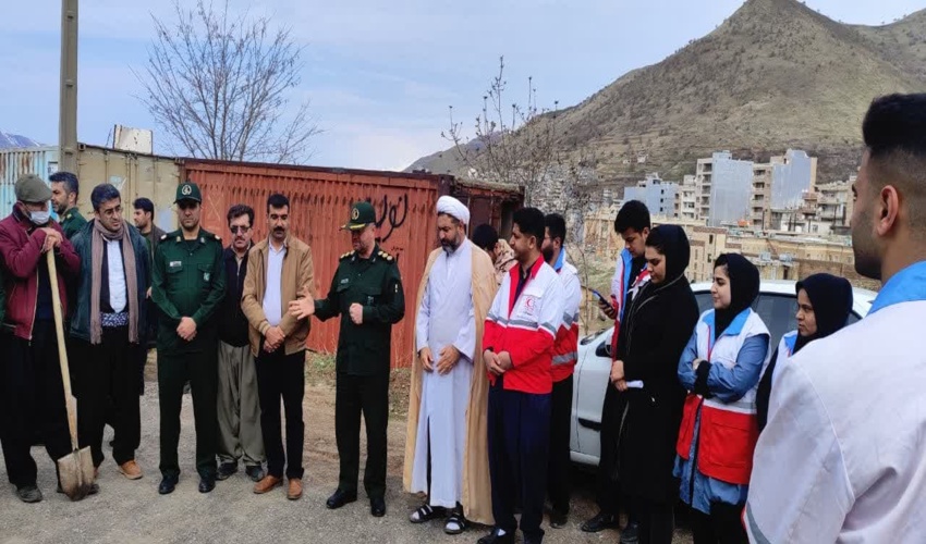  مراسم ملی درختکاری با مشارکت اداره منابع طبیعی وآبخیزداری شهرستان پاوه وبسیج سازندگی سپاه