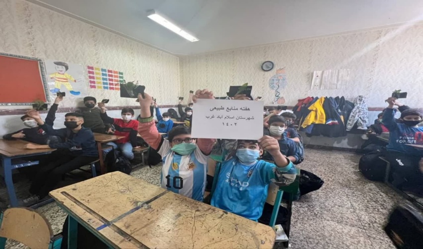 برگزاری کلاس آموزشی همیاران طبیعت دانش آموزی