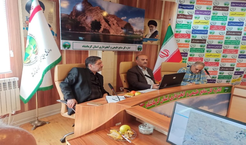 برگزاری جلسه تعیین تکلیف پلاک های مرزی بین دو استان کرمانشاه و همدان 