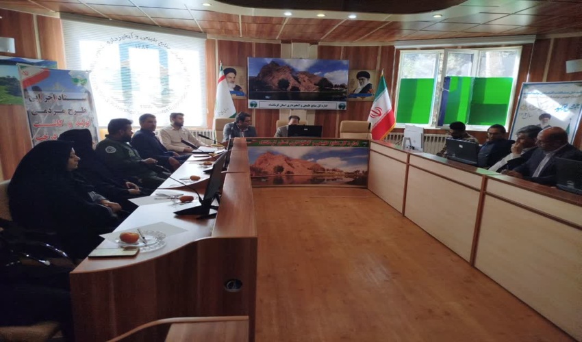 برپایی میز خدمت بنیاد شهید و امور ایثارگران 