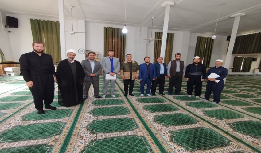 قدردانی از امامان جماعت ریژاو شهرستان دالاه,