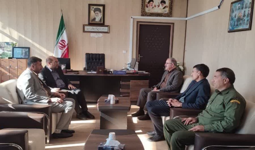  دیدار مدیرکل منابع طبیعی استان کرمانشاه با فرماندار دالاهو