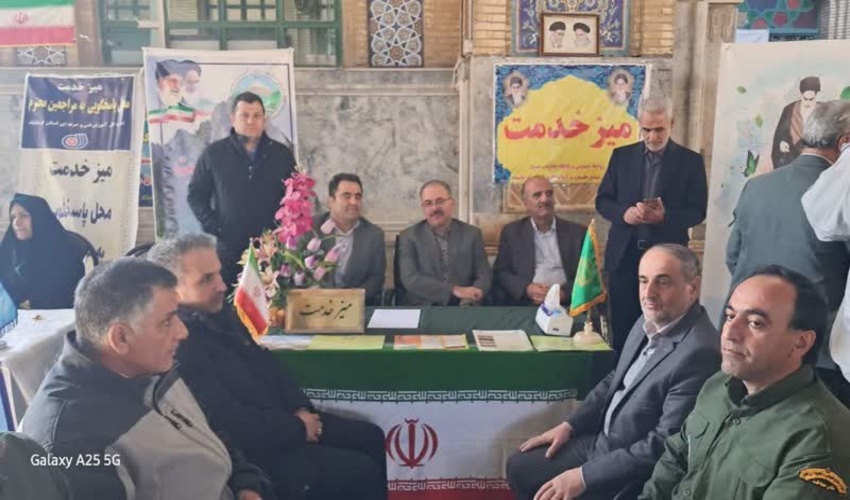 برپایی میز ارتباطات مردمی منابع طبیعی در مجل برگزاری نماز جمعه کرمانشاه