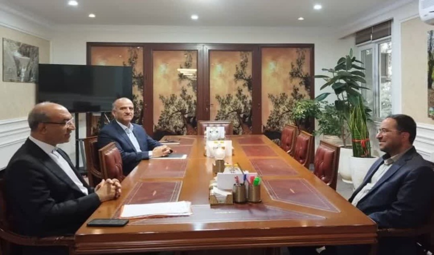 استاندار کرمانشاه با معاون وزیر و رئیس سازمان منابع طبیعی کشور دیدارکرد