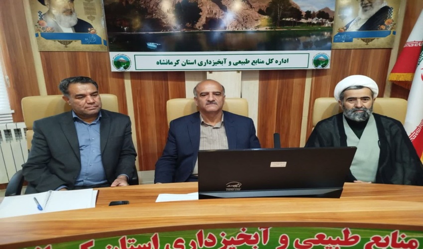 جلسه تبیین قرارگاه جهادی پویش سرو ایران