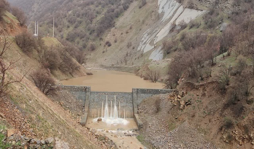 تأثیر اجرای عملیات آبخیزداری بر کاهش سیل و جلوگیری از رسوبات درشهرستان پاوه  - حوضه آبخیز بخش باینگان