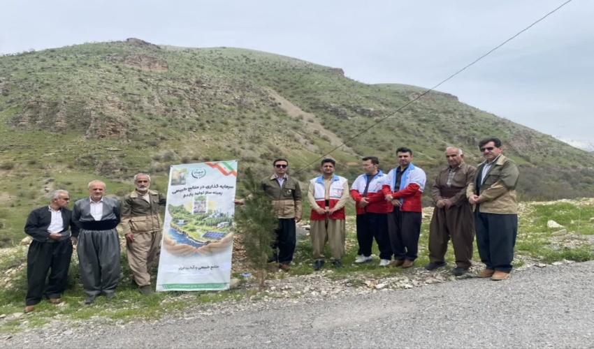 برگزاری پویش نهال‌ کاری گرامیداشت مناسبت های فرخنده ((روز بیست و نه فروردین)) در شهرستان پاوه