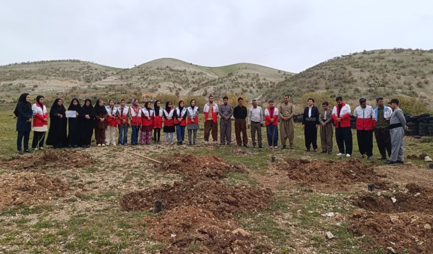 گامی نو در حفظ طبیعت؛ برگزاری موفق پویش نهال‌کاری در ثلاث باباجانی