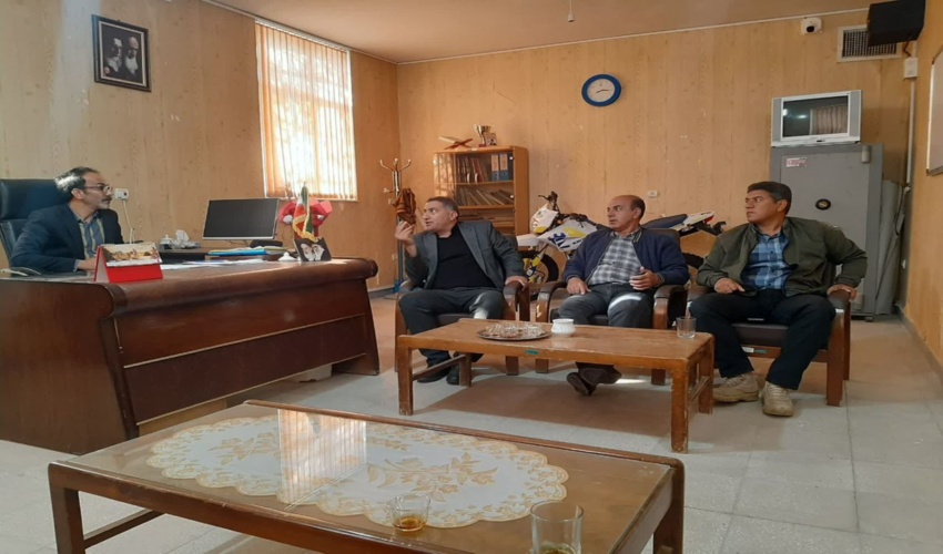 برگزاری جلسه با دامداران سیاهانه درباره قرق مرتع و مدیریت چرا