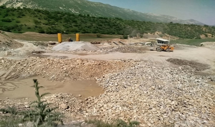 بازدید کارشناسان از طرح های معادن شهرستان جوانرود